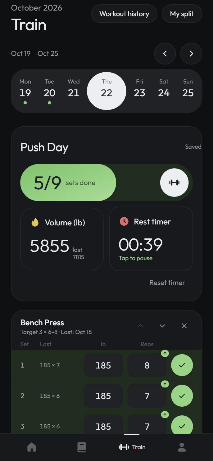 Workout screen with sets, last time's numbers and a rest timer